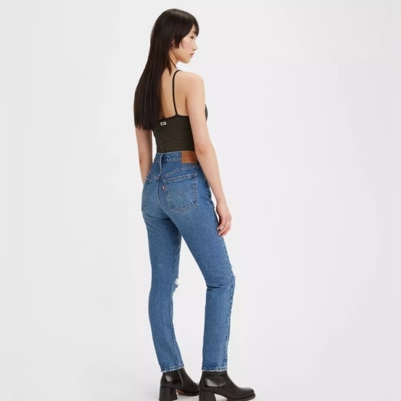 Levi’s 501 Button Fly Short Skinny Distressed Jeans Womens 28 X 28 - Picture 1 of 15